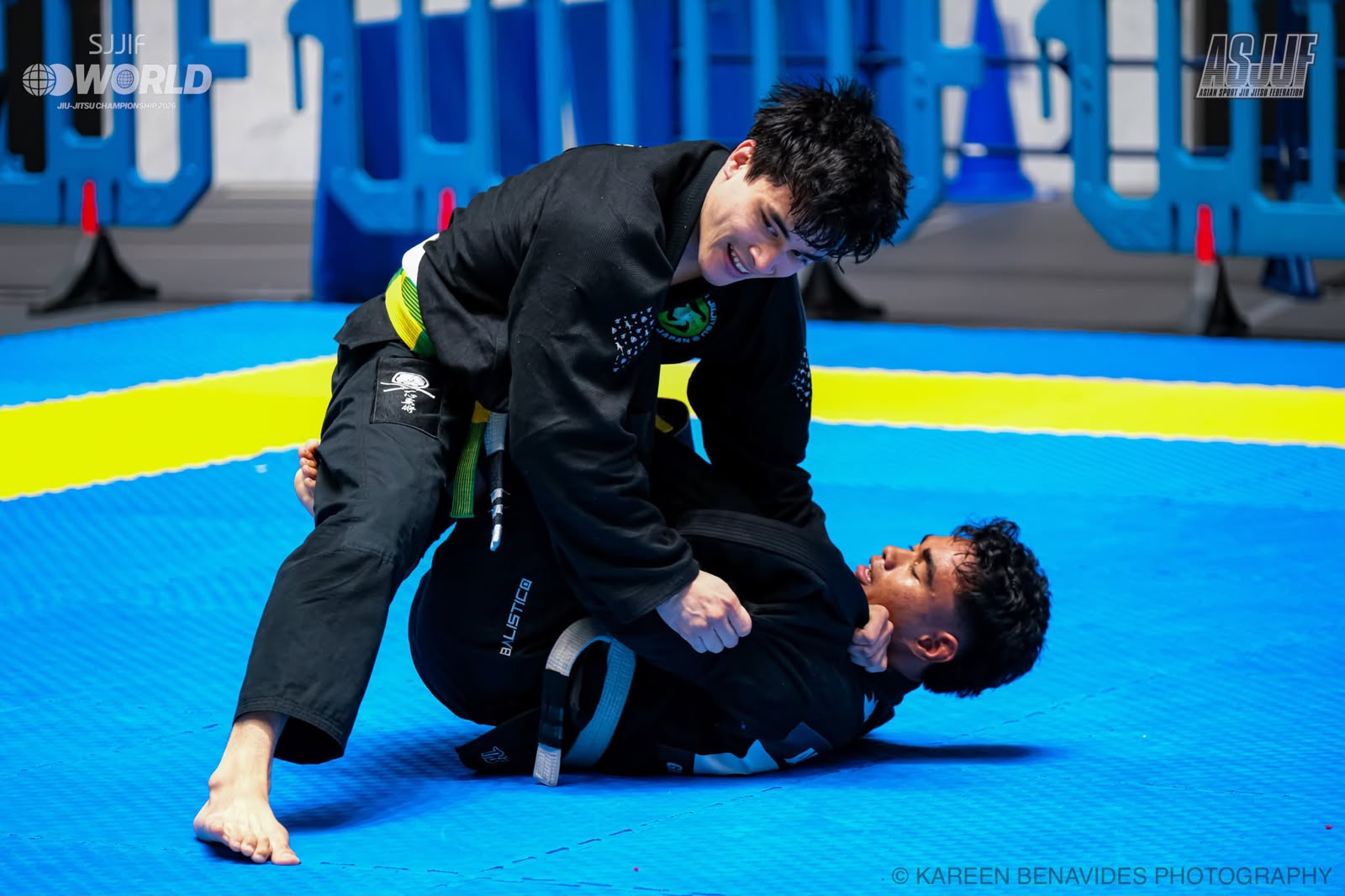 Jasper Alpet competing in gi at the SJJIF World Championships