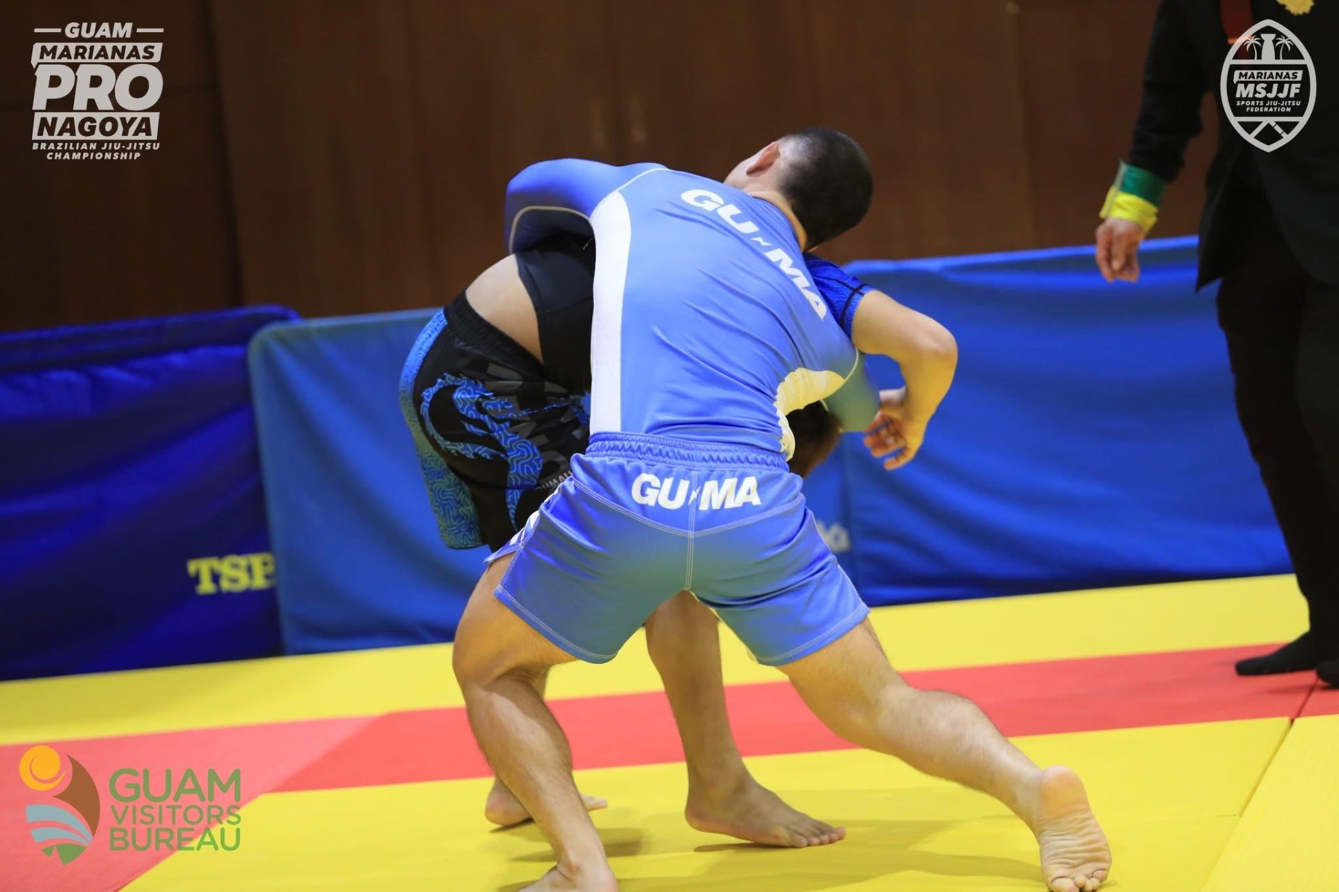 Coach Gabe competing at the Nagoya Pro Open