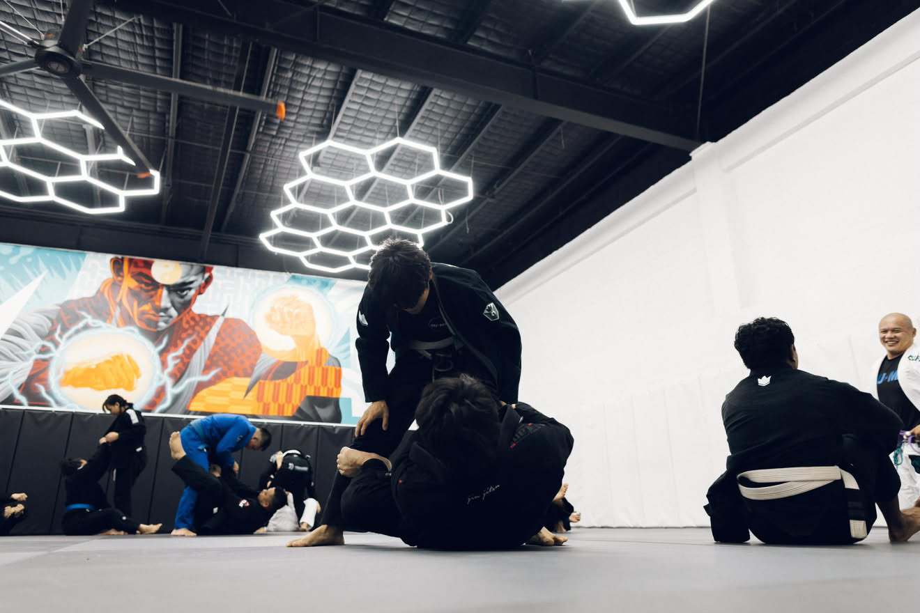 Alexander Mariano sparring on the mats at GUMA